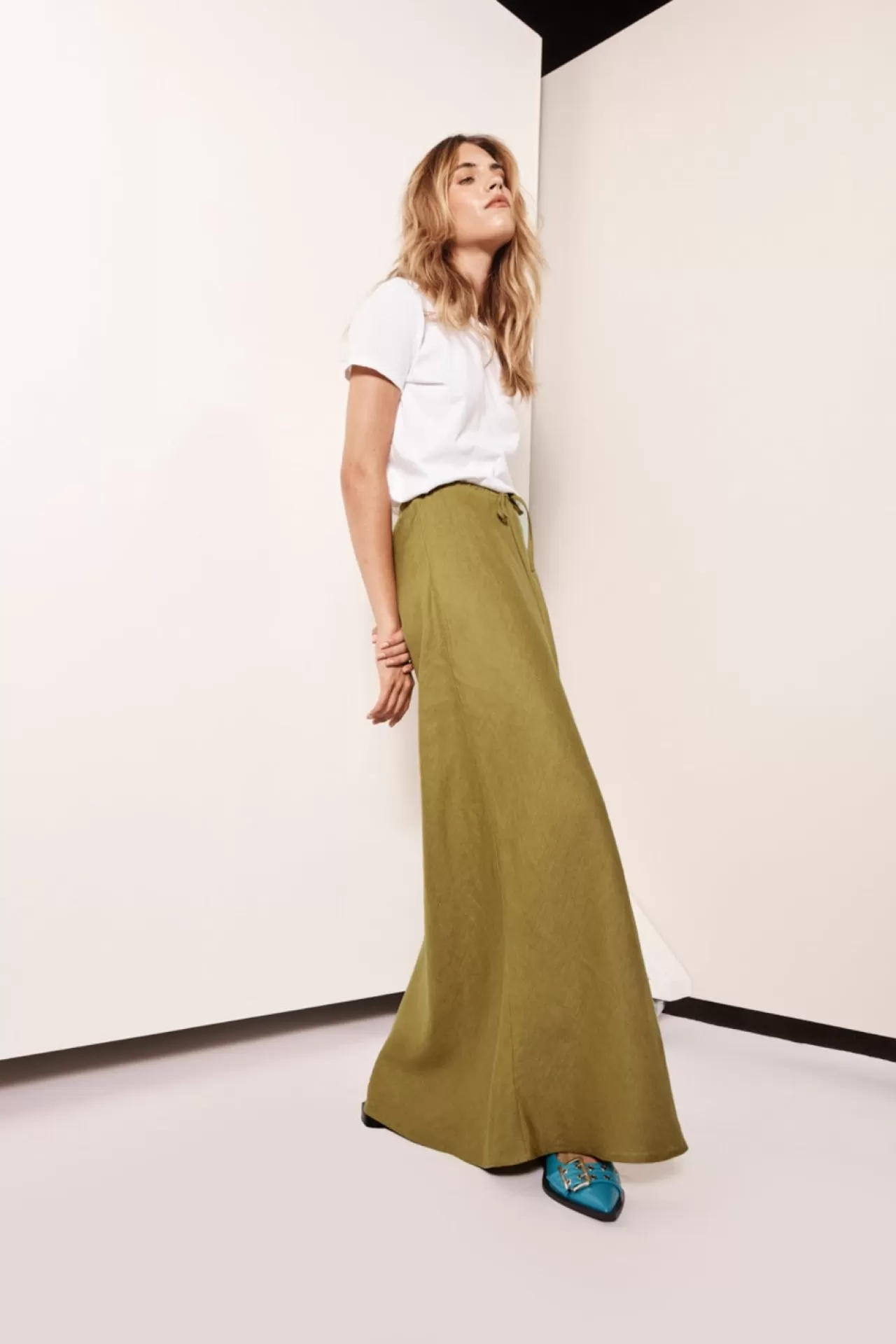 Sale VRG GRL Aki Linen Maxi Skirt Olive