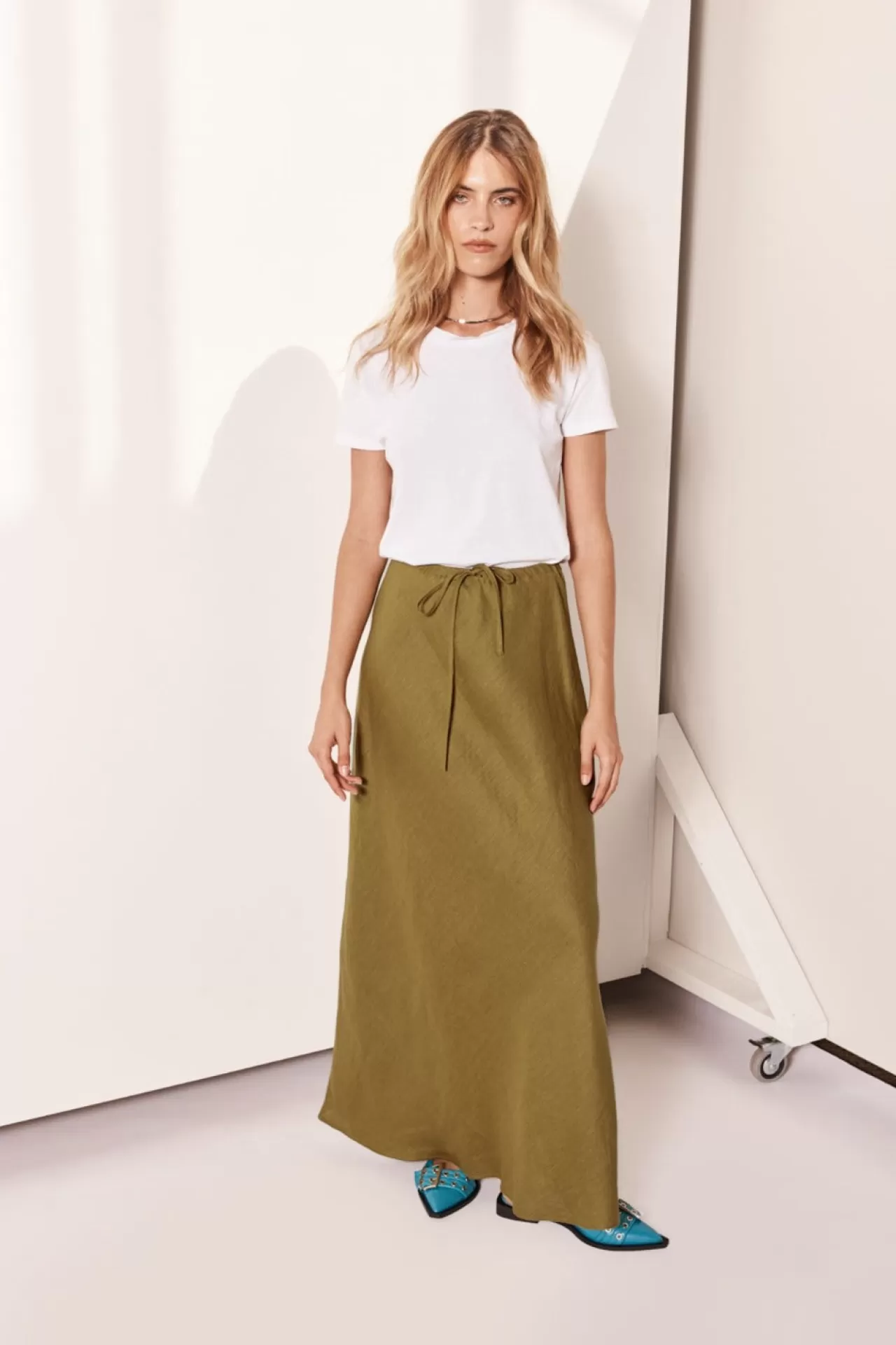 Sale VRG GRL Aki Linen Maxi Skirt Olive