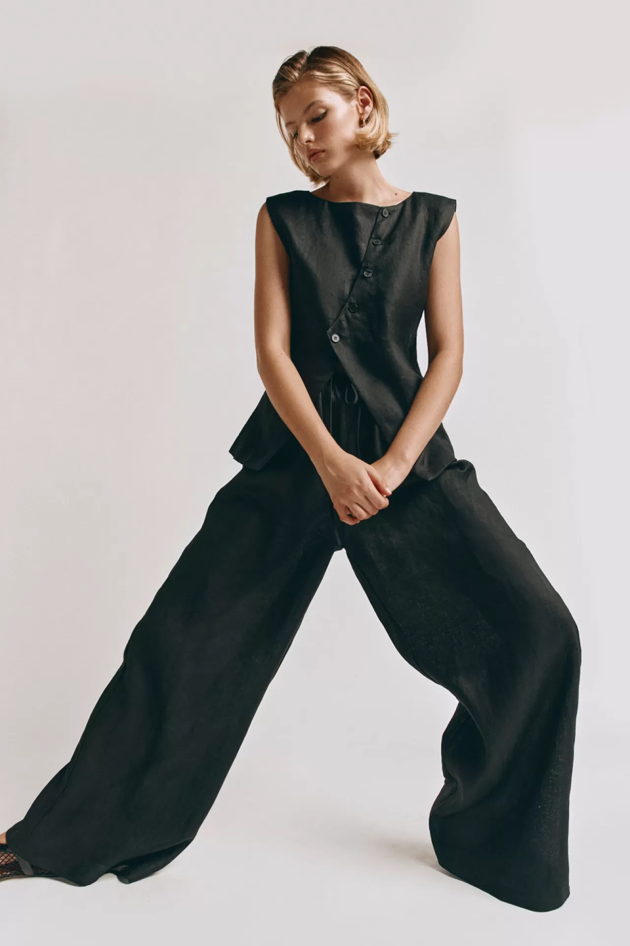 Online VRG GRL Raya Linen Pants Black