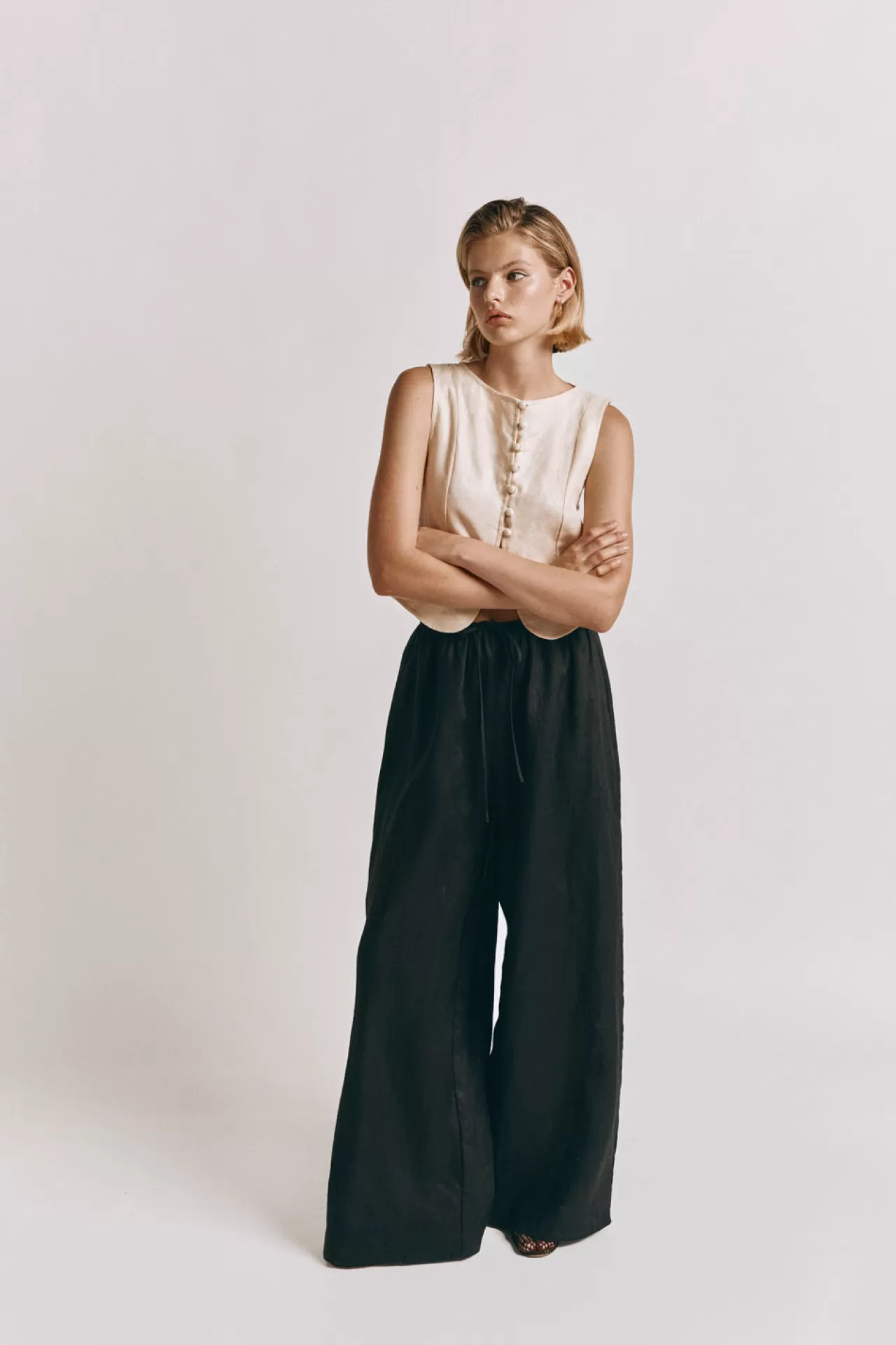 Online VRG GRL Raya Linen Pants Black