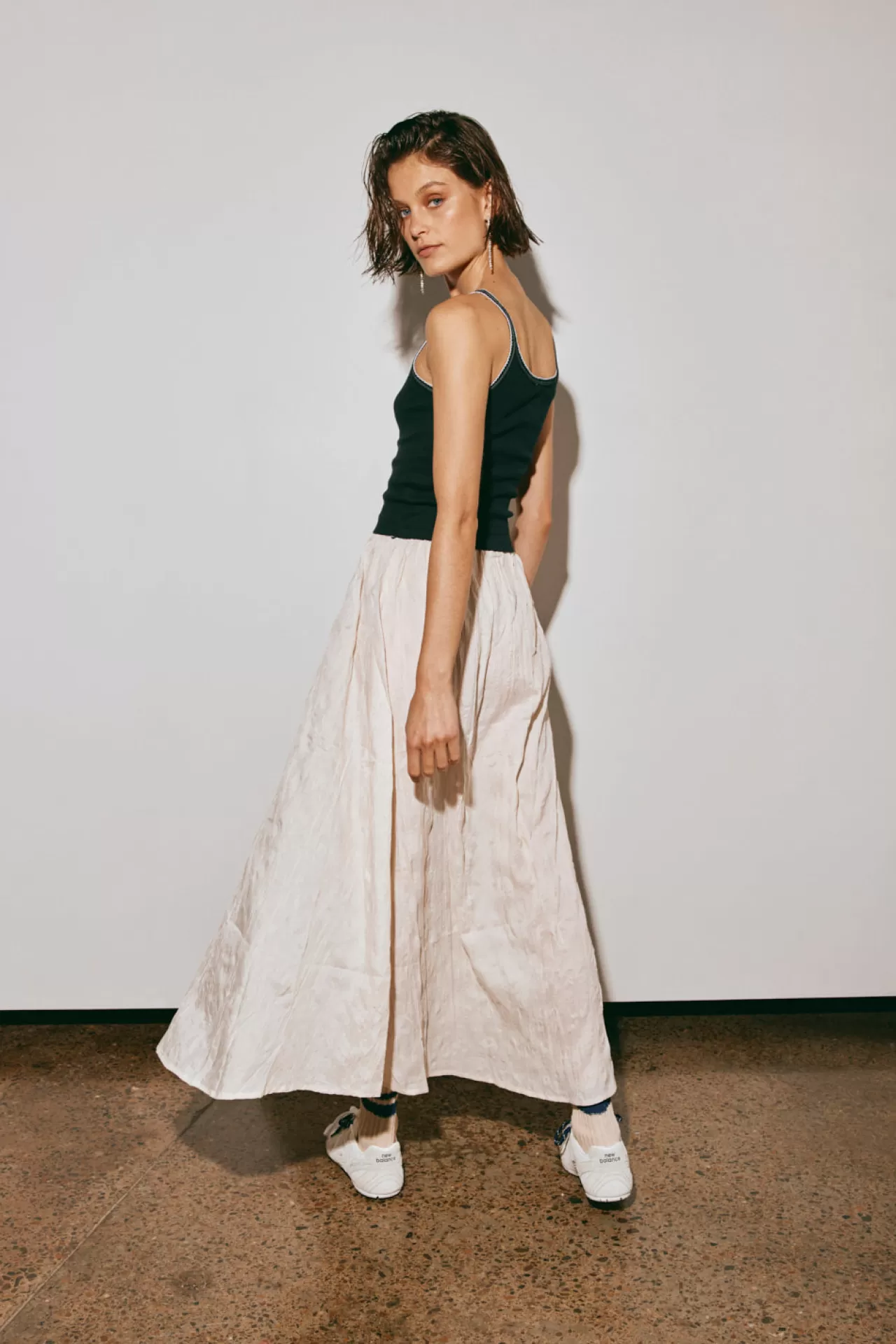 Fashion VRG GRL Solara Midi Skirt Cream